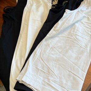 Elegant Two Black and TwoWhite Chemise Set